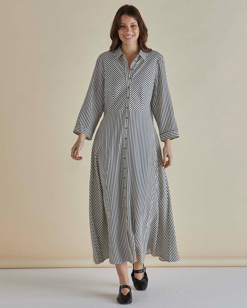 Image of Dresses. Productname: Betty Basics Crinkle Dress Black/White Stripe in Black/White Stripe colour by brand - Betty Basics