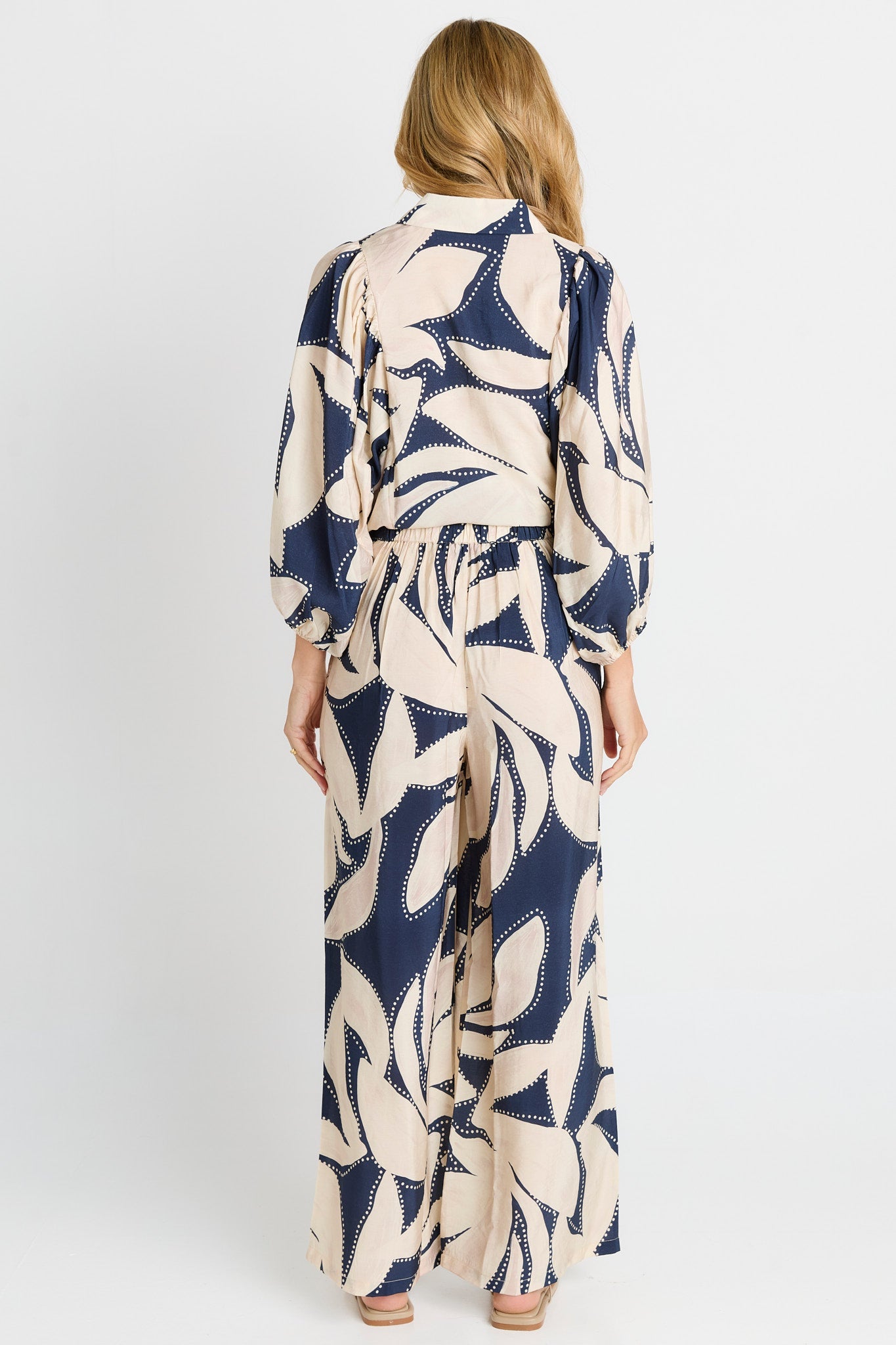 Betty Basics Zander Pant (Navy Floral Print)