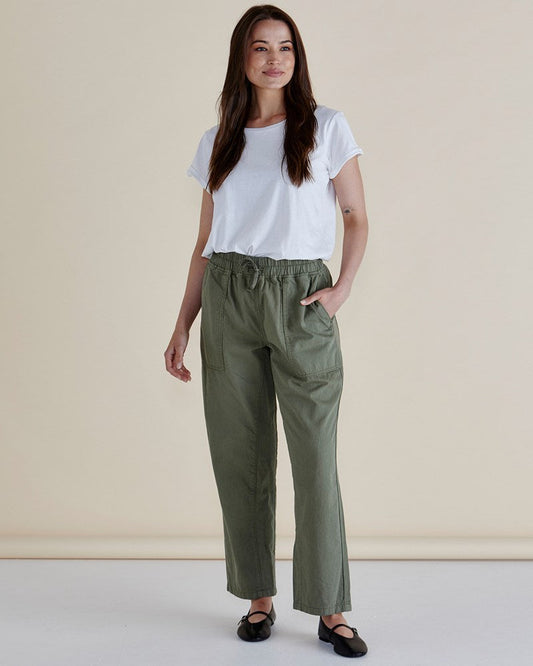 Betty Basics Quinn Cotton Jogger (Khaki)