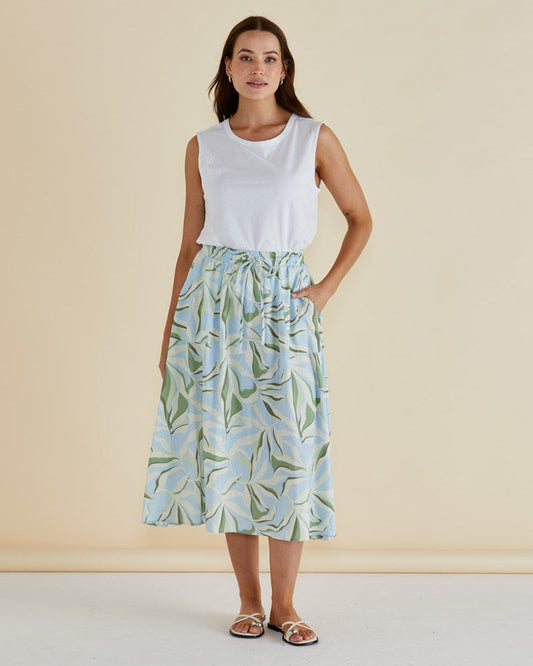 Image of a model wearing Skirts. Productname: Betty Basics Belize Skirt Garden Print in Garden Print colour by brand - Betty Basics
