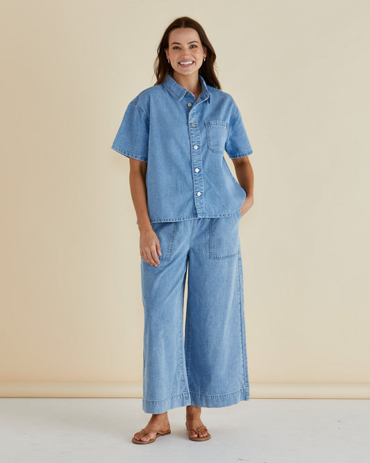 Betty Basics Saffra Relax Leg Jean (Medium Wash)