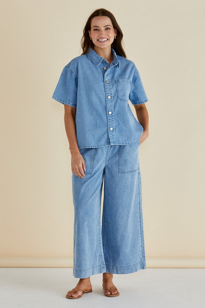 Betty Basics Saffra Short Sleeve Denim Shirt (Medium Wash)