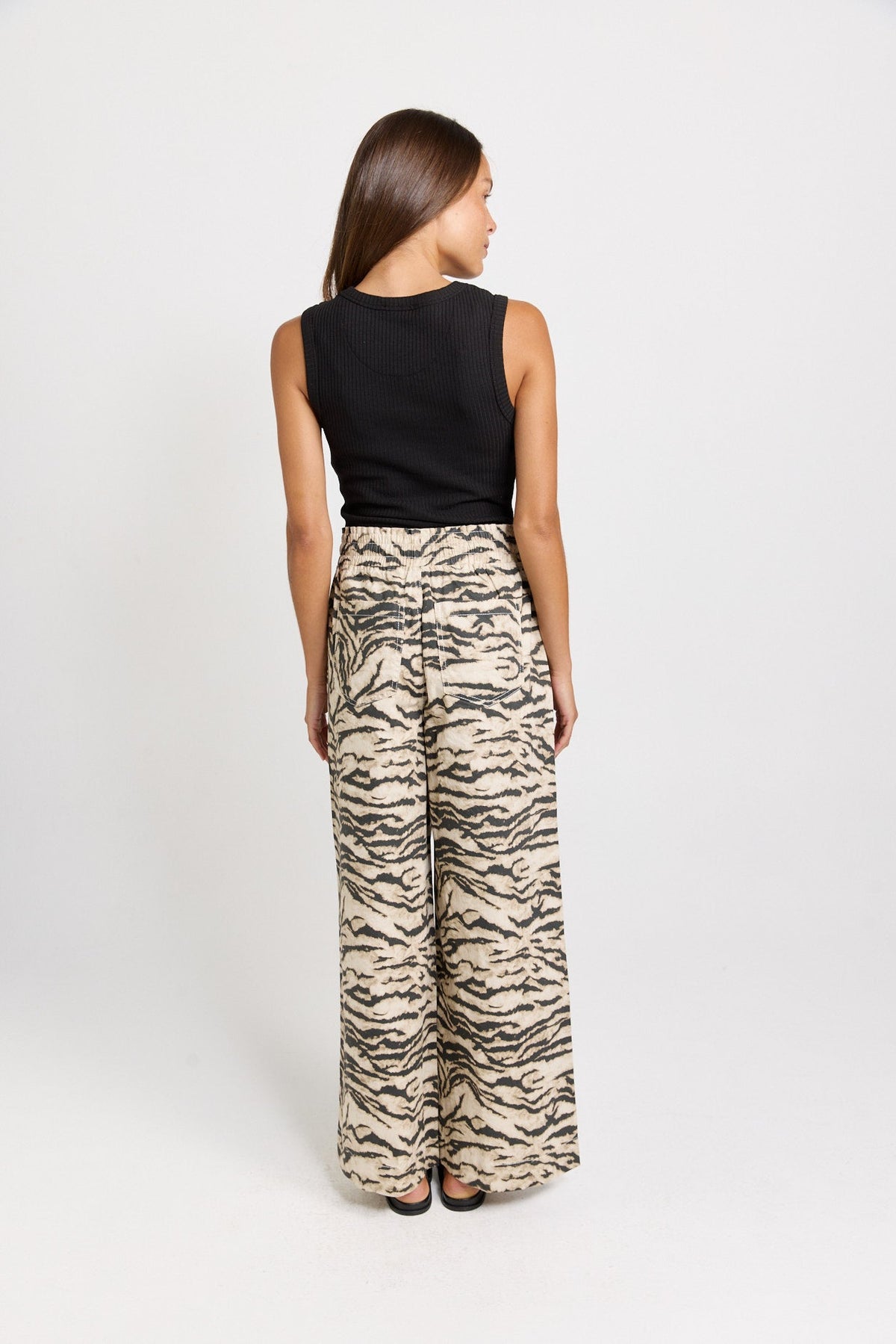 Betty Basics Saffra Wide Leg Jean (Animal)