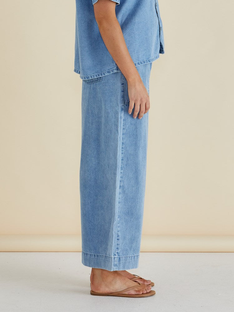 Betty Basics Saffra Relax Leg Jean (Medium Wash)