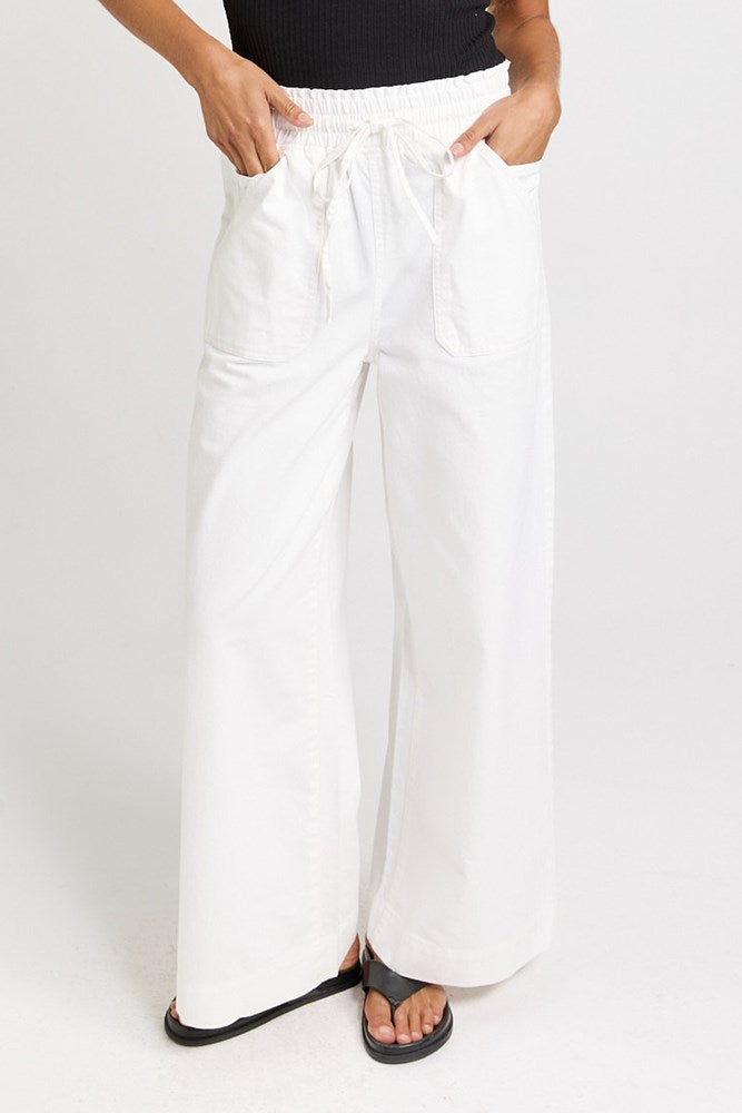 Betty Basics Saffra Wide Leg Jean (White)