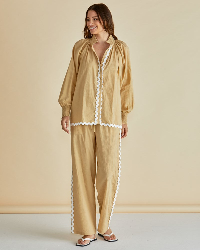 Betty Basics Romi Shirt (Beige Ric Rac)