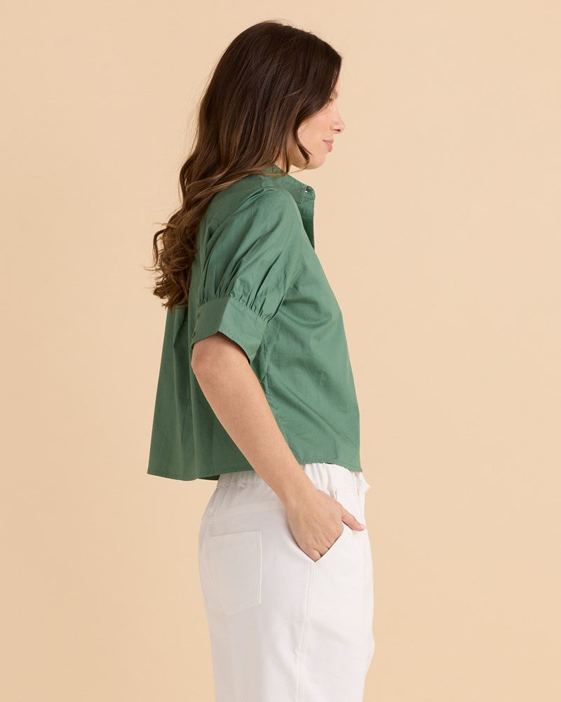 Betty Basics Reagan Poplin Shirt (Green)