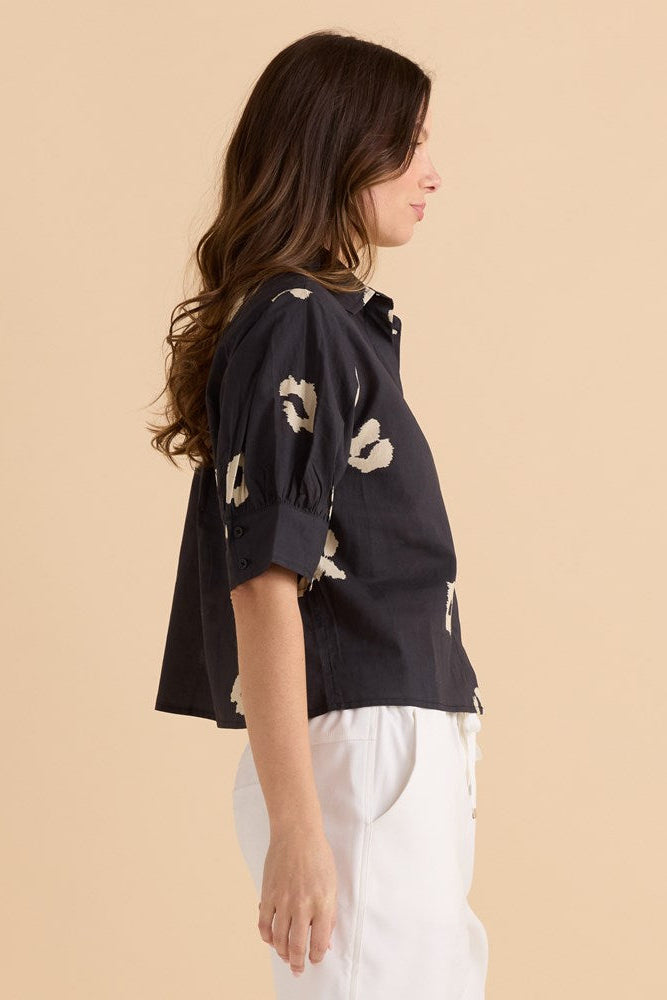 Betty Basics Reagan Poplin Shirt (Leopard Print)