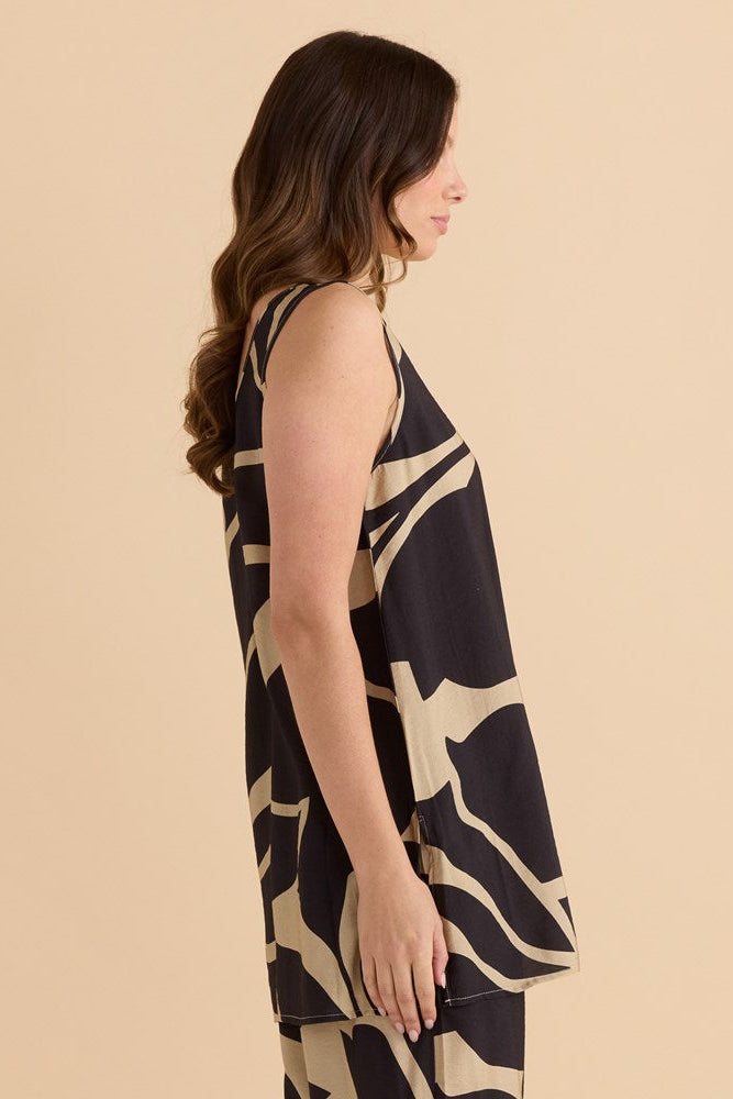 Betty Basics Lana Tunic Tank (Monochrome Floral)