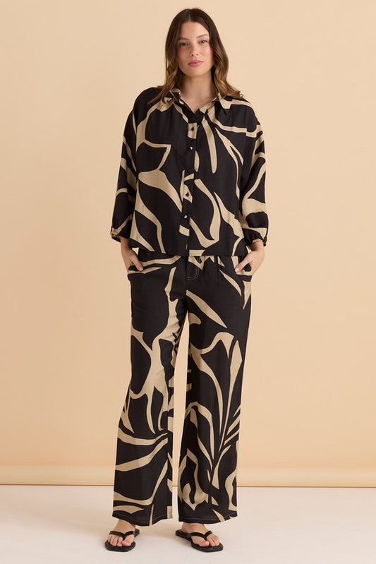 Betty Basics Palmer Puff Shirt (Monochrome Floral)