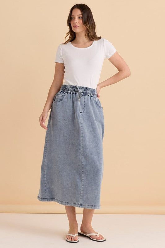 Image of a model wearing Pants. Productname: Betty Basics Maxi Jogger Skirt Light Blue Wash in Light Blue Wash colour by brand - Betty Basics