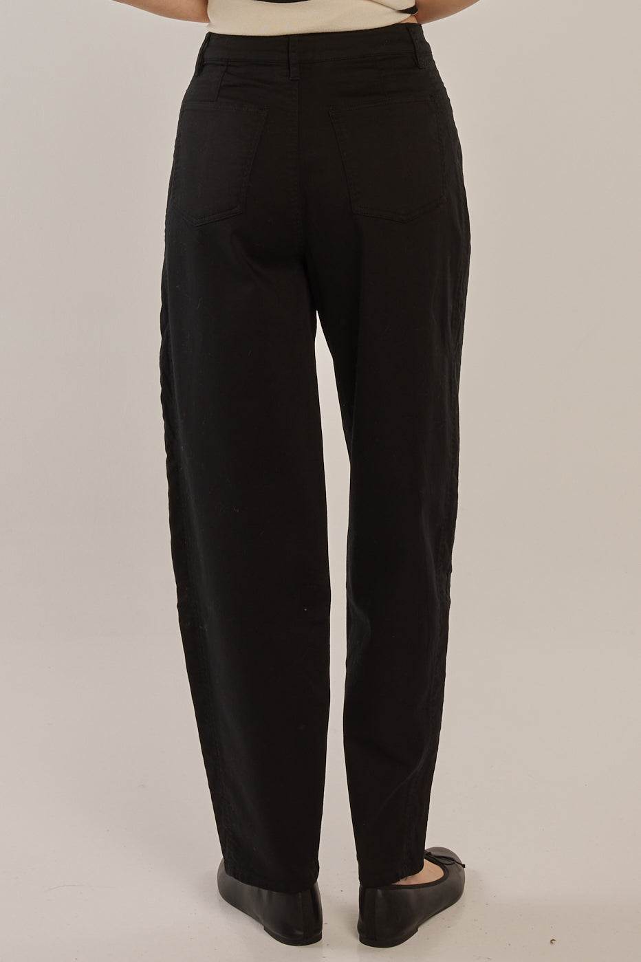 Betty Basics Barrel Leg Chino (Black)