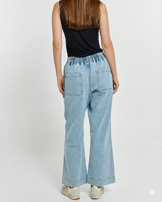 Betty Basics Quinn Stretch Jogger (Light Blue Wash)