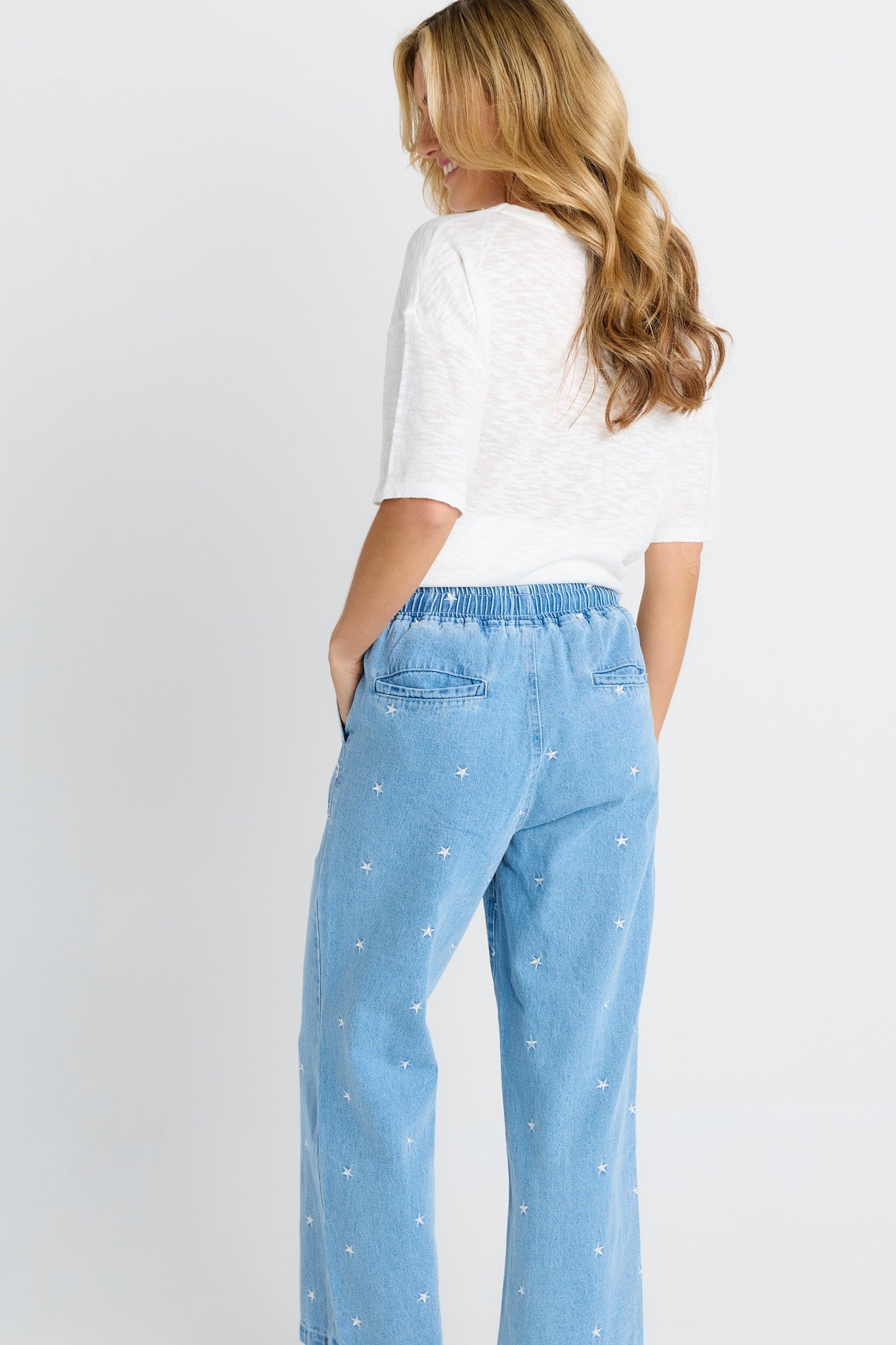 Betty Basics Star Denim Jogger (Denim Star)