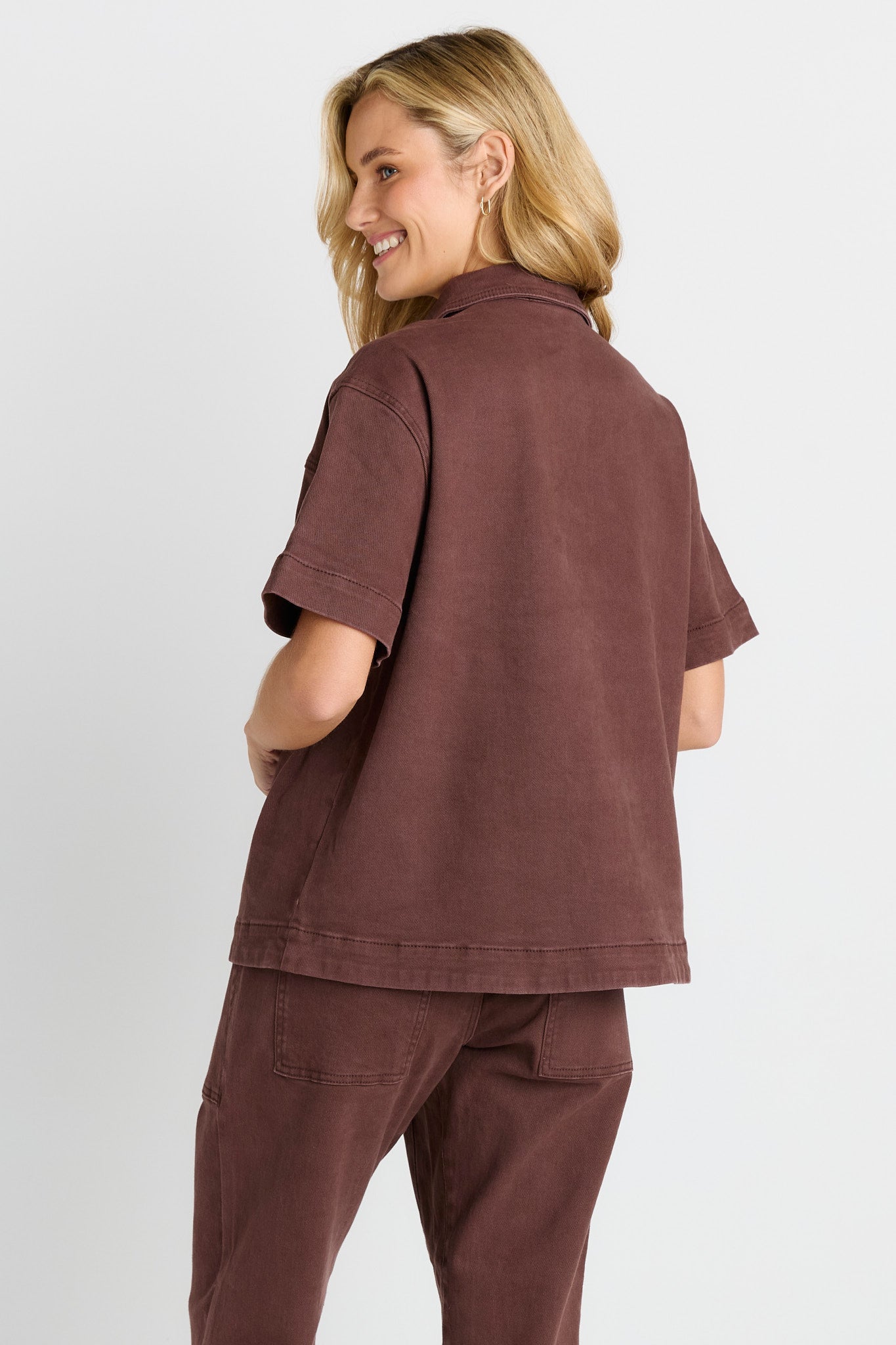 Betty Basics Quinn Cotton Shirt (Chocolate)