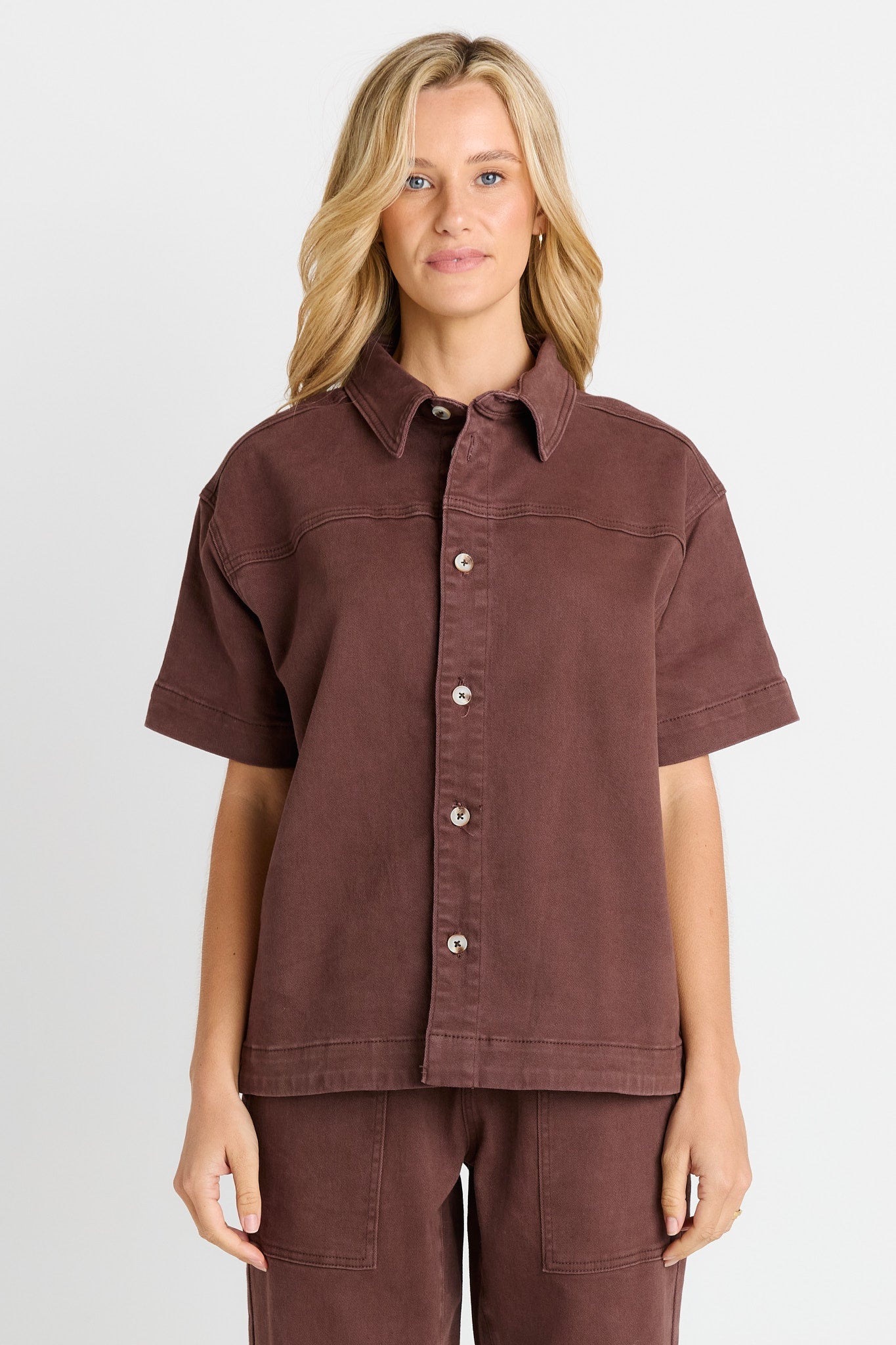 Betty Basics Quinn Cotton Shirt (Chocolate)