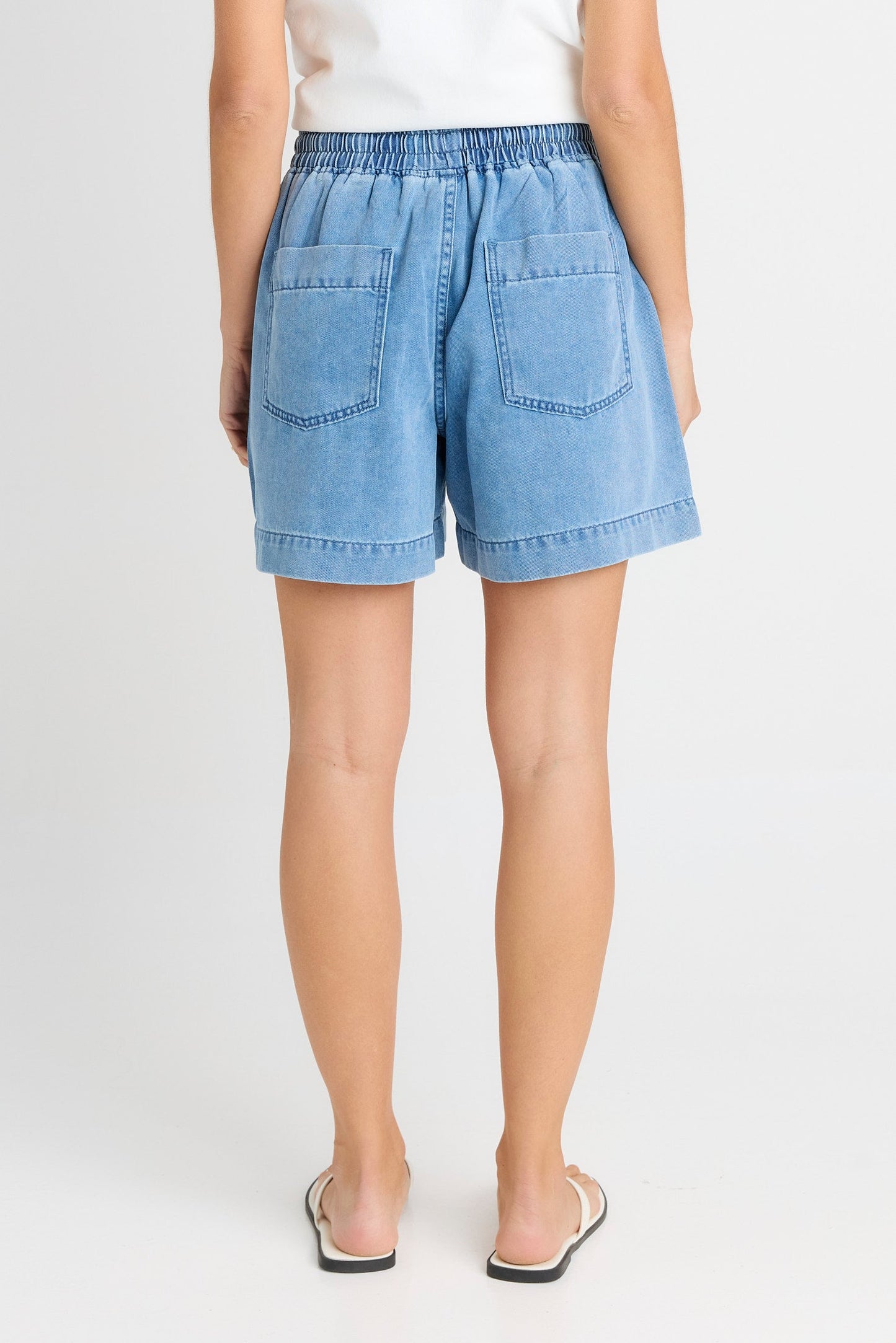 Betty Basics Quinn Cotton Short (Blue Medium)