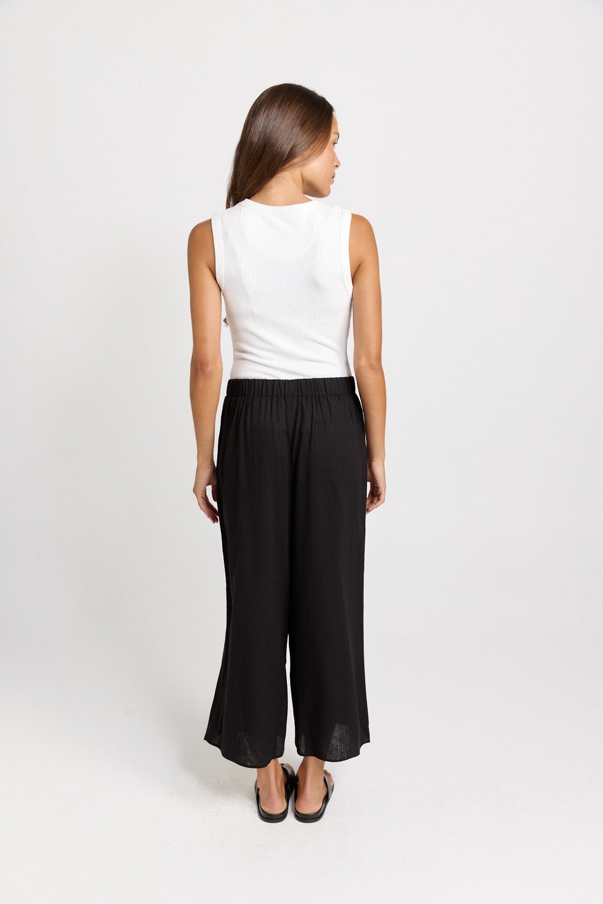 Betty Basics Bella Wide Leg Crop Pants (Black)