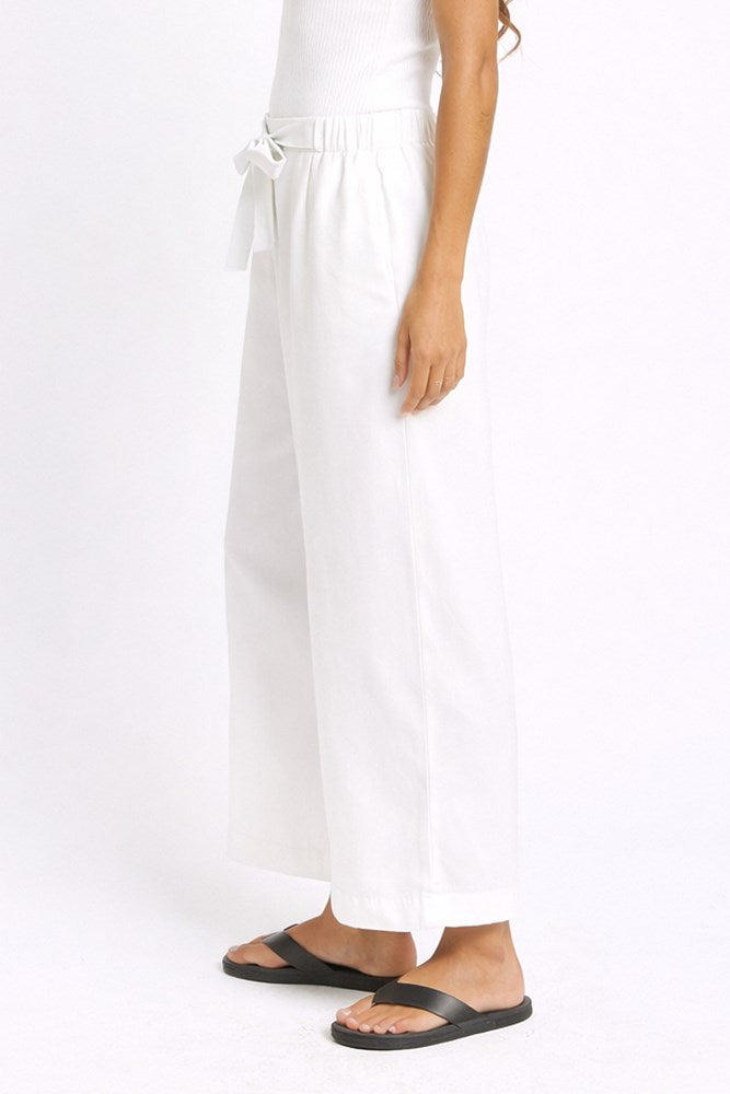 Betty Basics Bella Wide Leg Crop Pants (White)