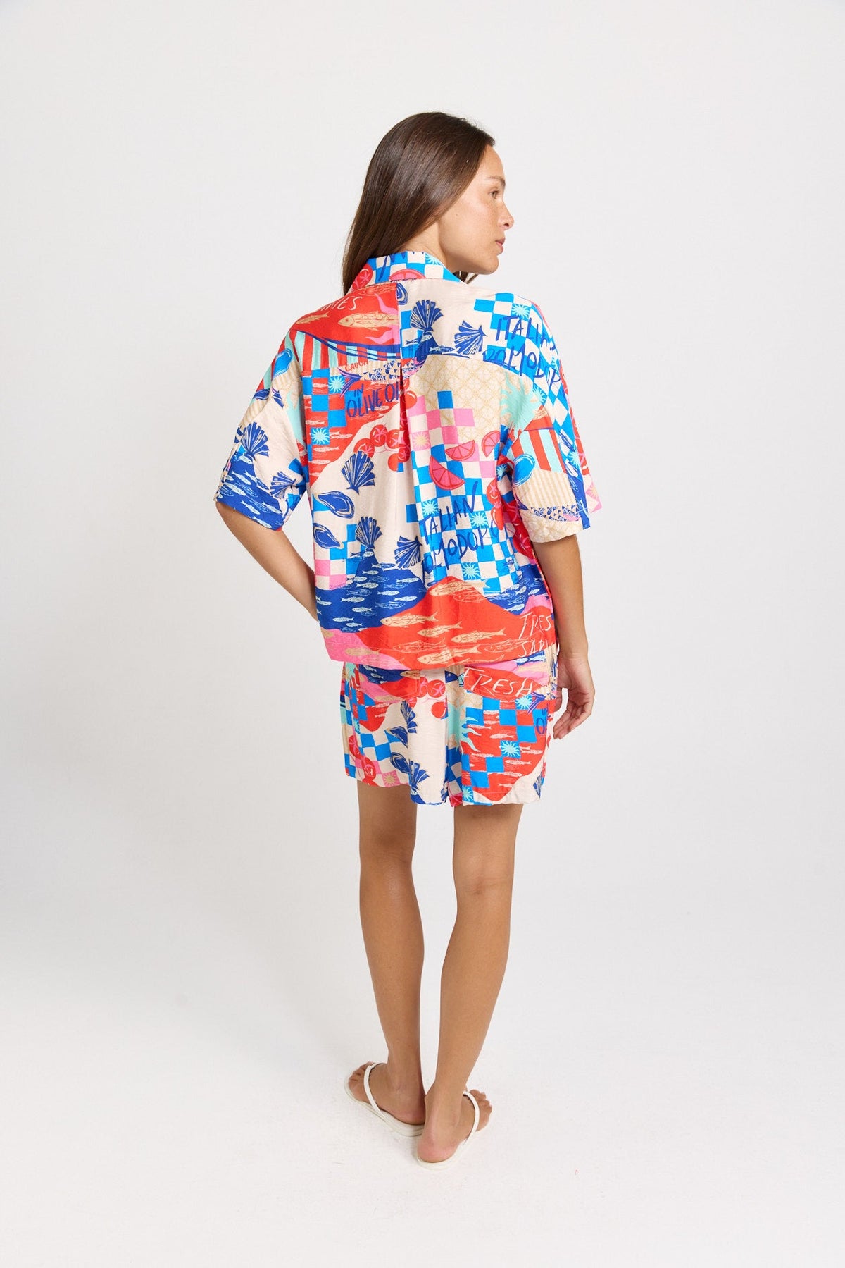 Betty Basics Sable Linen Blend Shirt (Mediterranean Print)