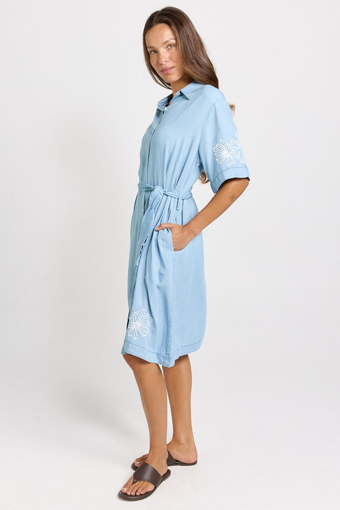 Betty Basics Emmy Lyocell Shirt Dress (Mid Wash)