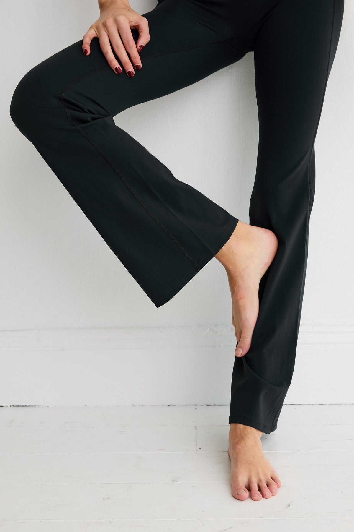 NEW ALLFENIX CloudCore Flared Legging (Black)