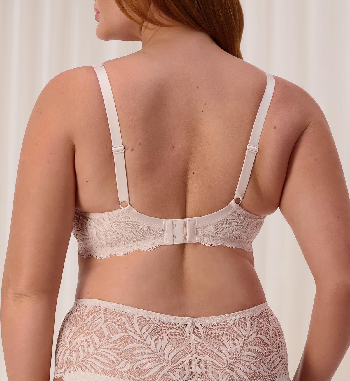 Triumph Essential Lace Balconette Bra (Nude Pink)