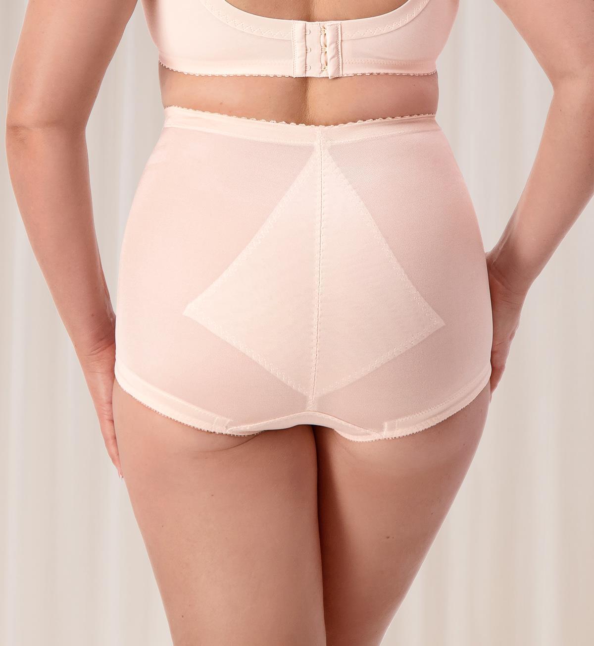Triumph Belform Shapewear Brief (Fresh Powder)