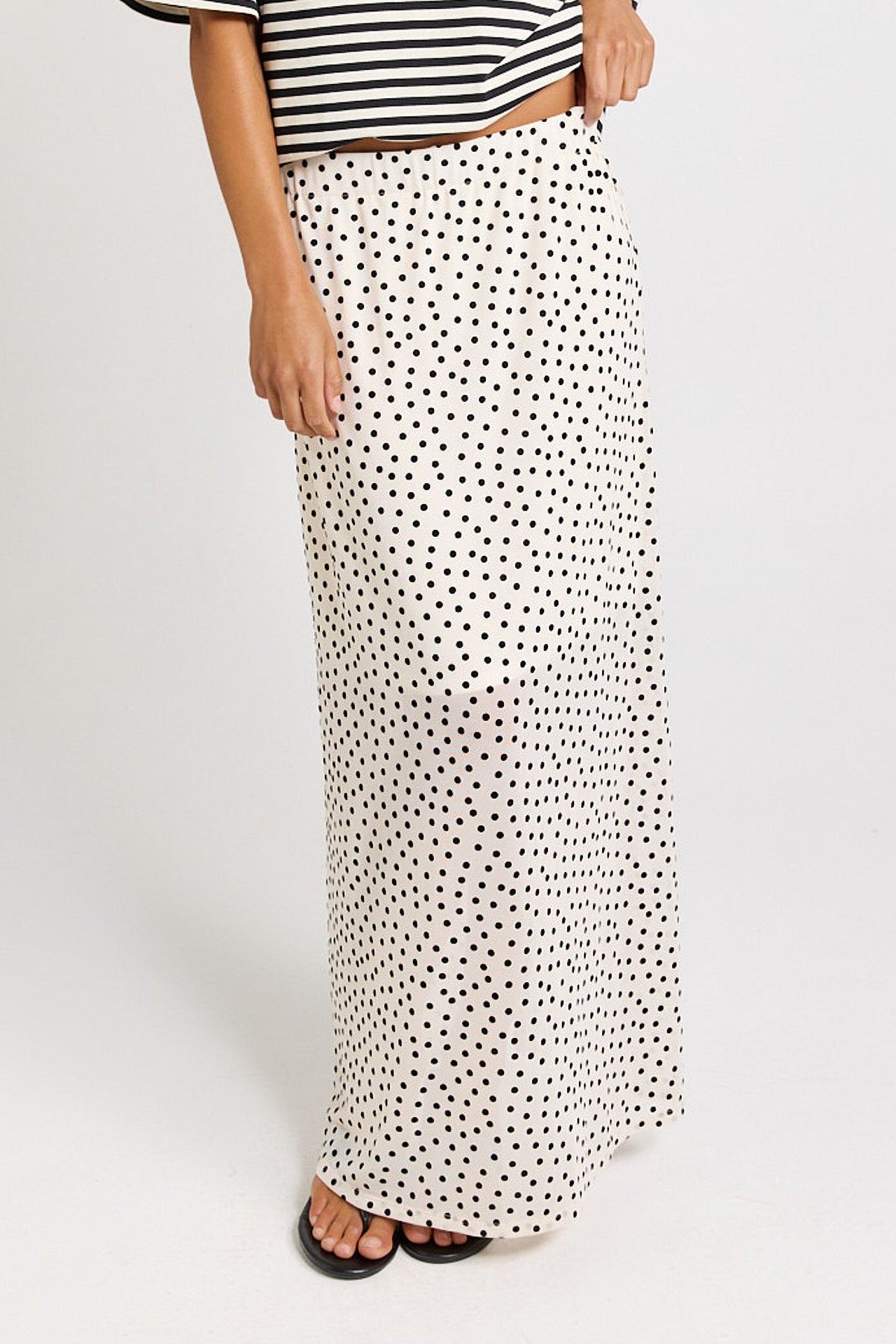 Sass Clothing Rachel Spot Mesh Maxi Skirt White/Black (White/ Black)