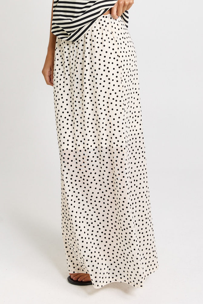 Sass Clothing Rachel Spot Mesh Maxi Skirt White/Black (White/ Black)