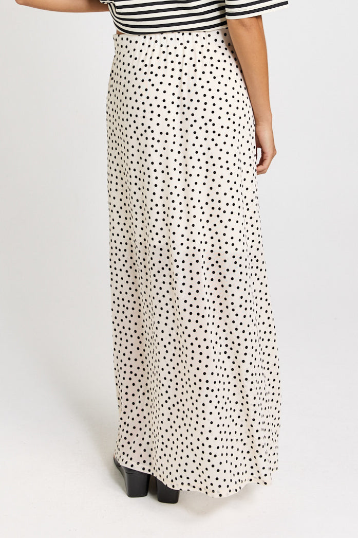 Sass Clothing Rachel Spot Mesh Maxi Skirt White/Black (White/ Black)