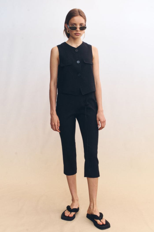 Blanca Studio Anouk Capris (Black)