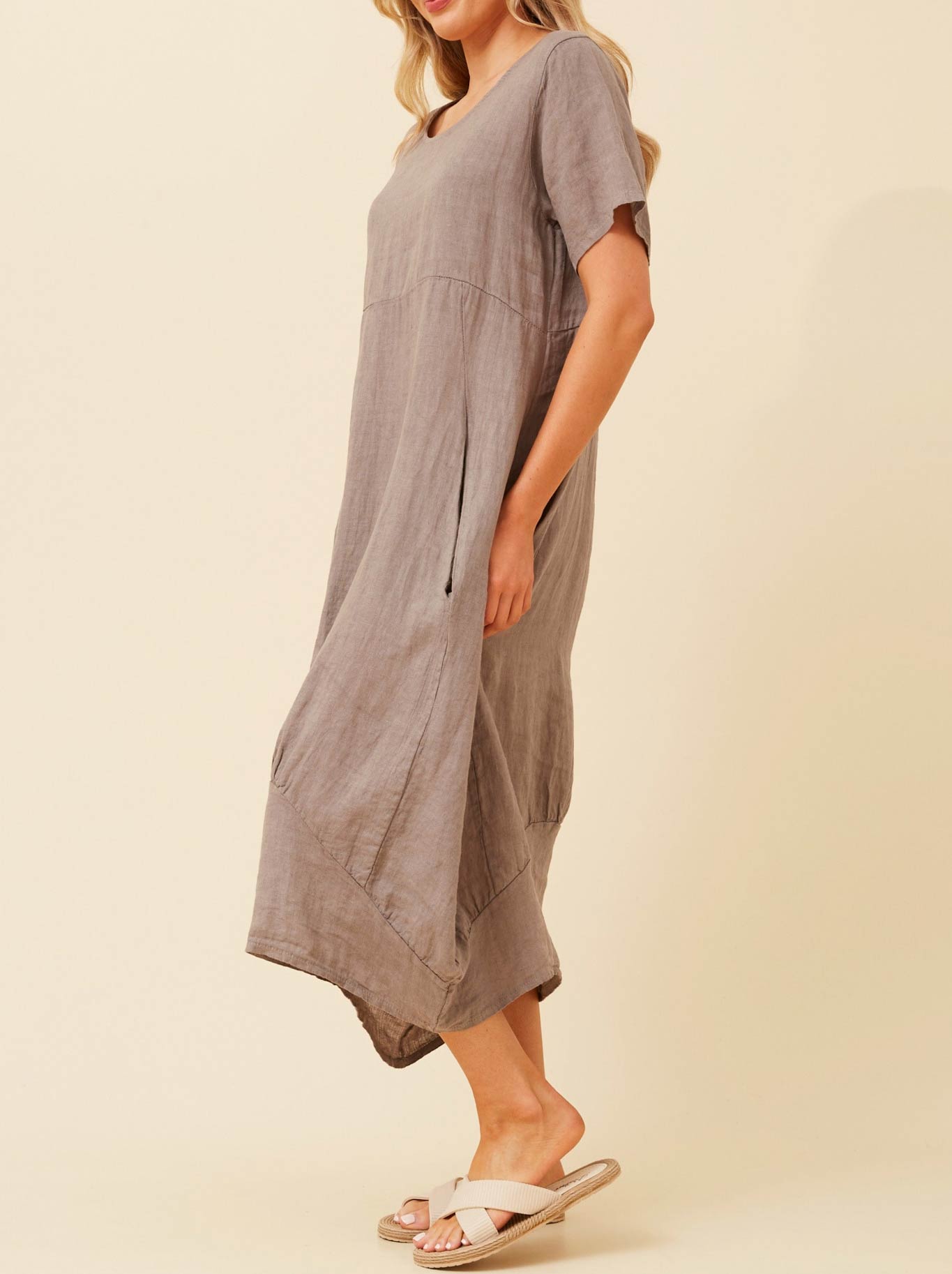Bottega Moda Linen Midi Dress (Fango)