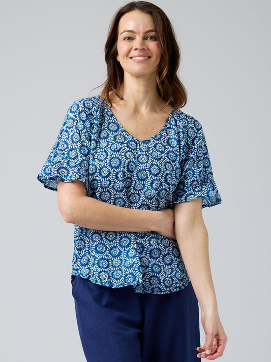 CAKE KIM TOP (Blue White Circle)