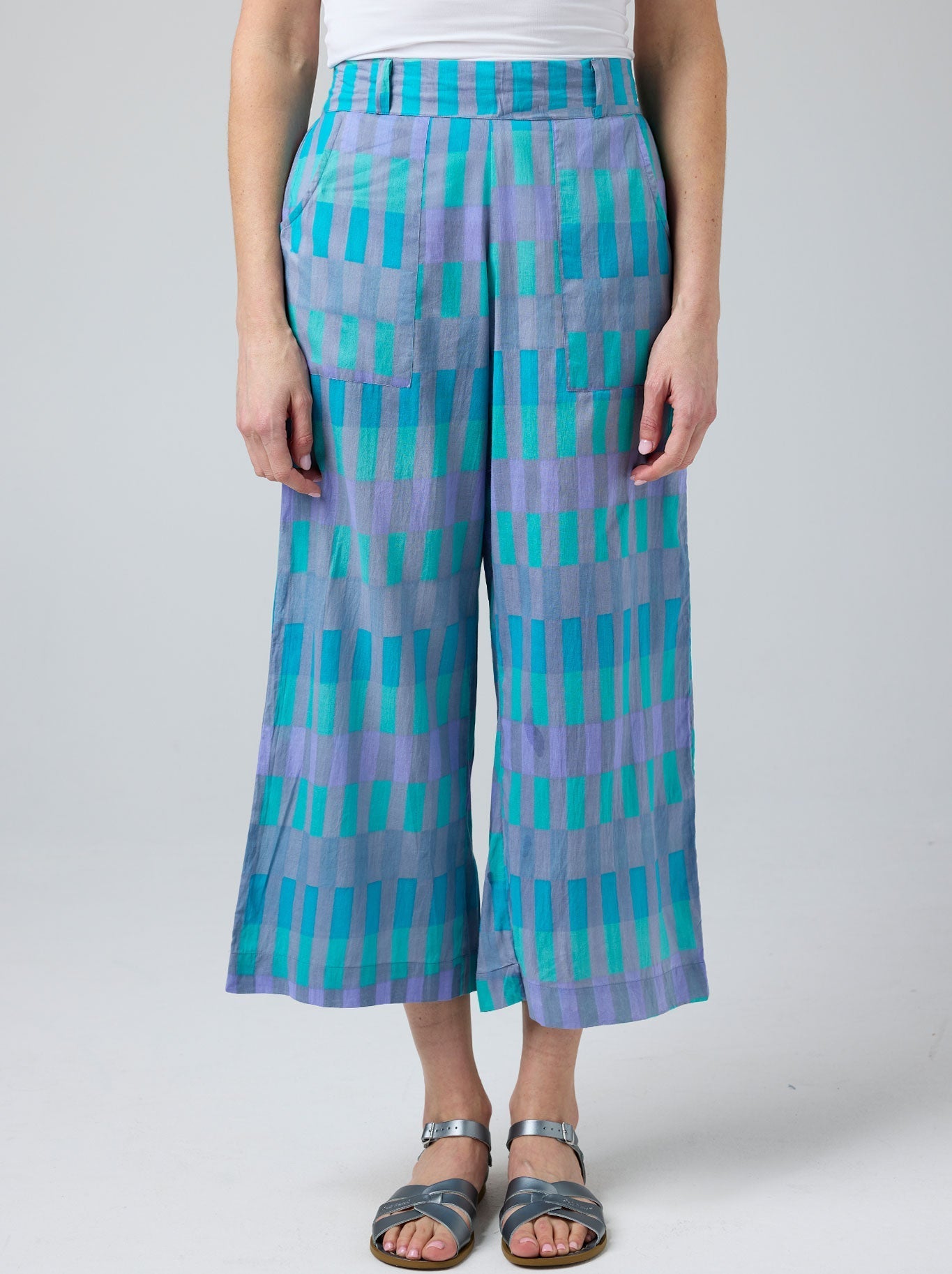Image of a model wearing Pants. Product name - CAKE ROMY PANT in Blue White Circle colour by brand - Cake