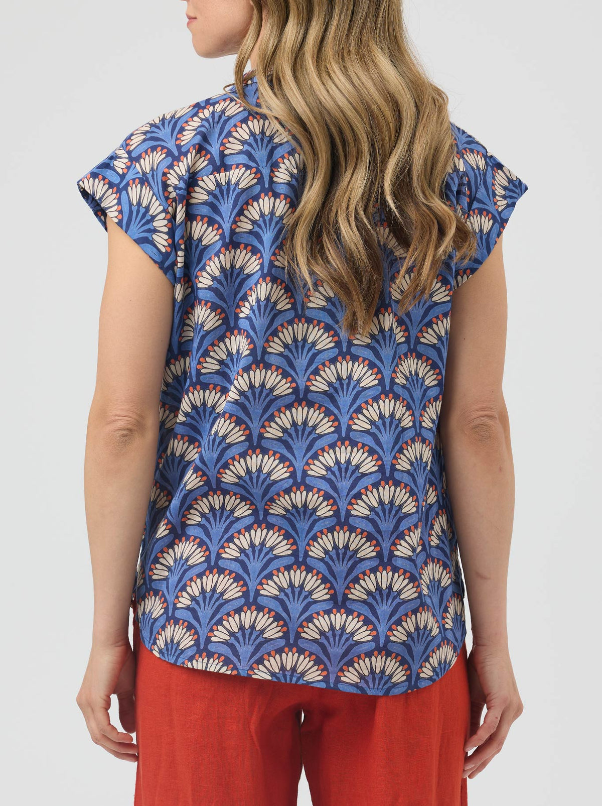 Cake Murphy Shirt (French Flower)