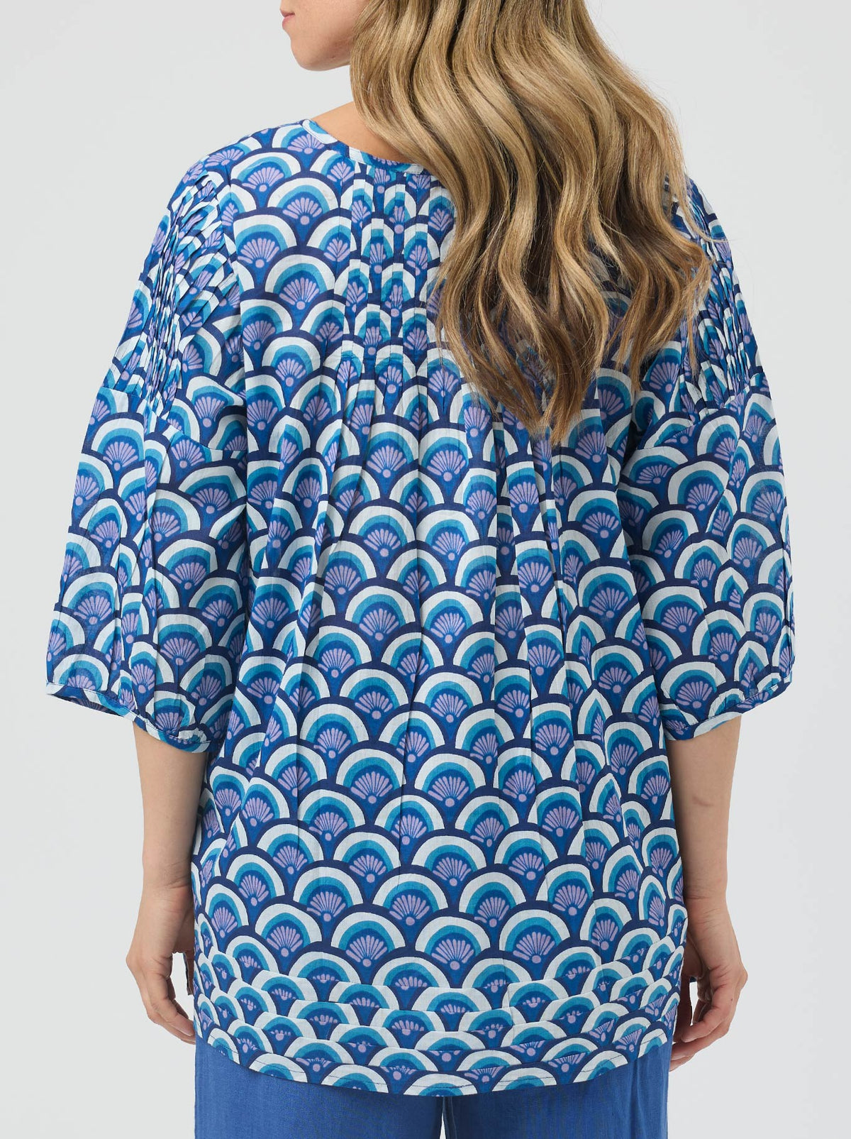 Cake Sally Top (Blue Arches)