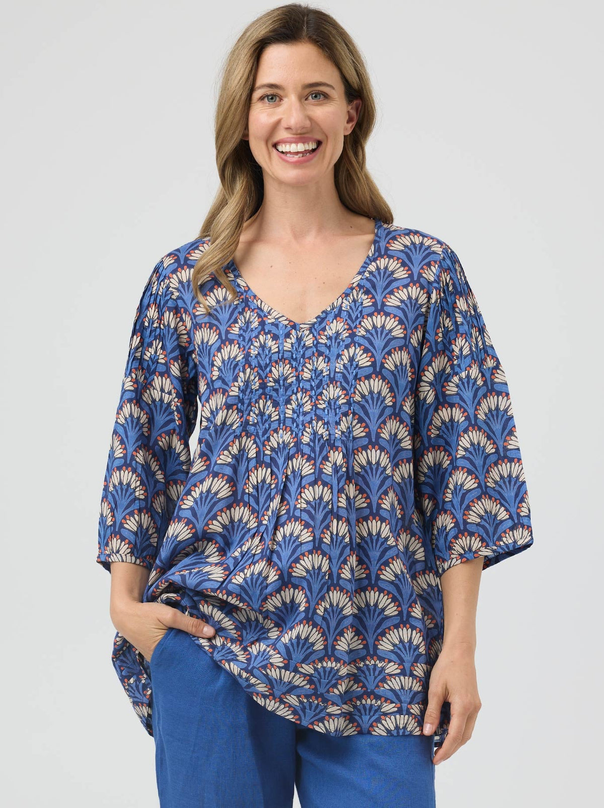 Cake Sally Top (Blue Arches)