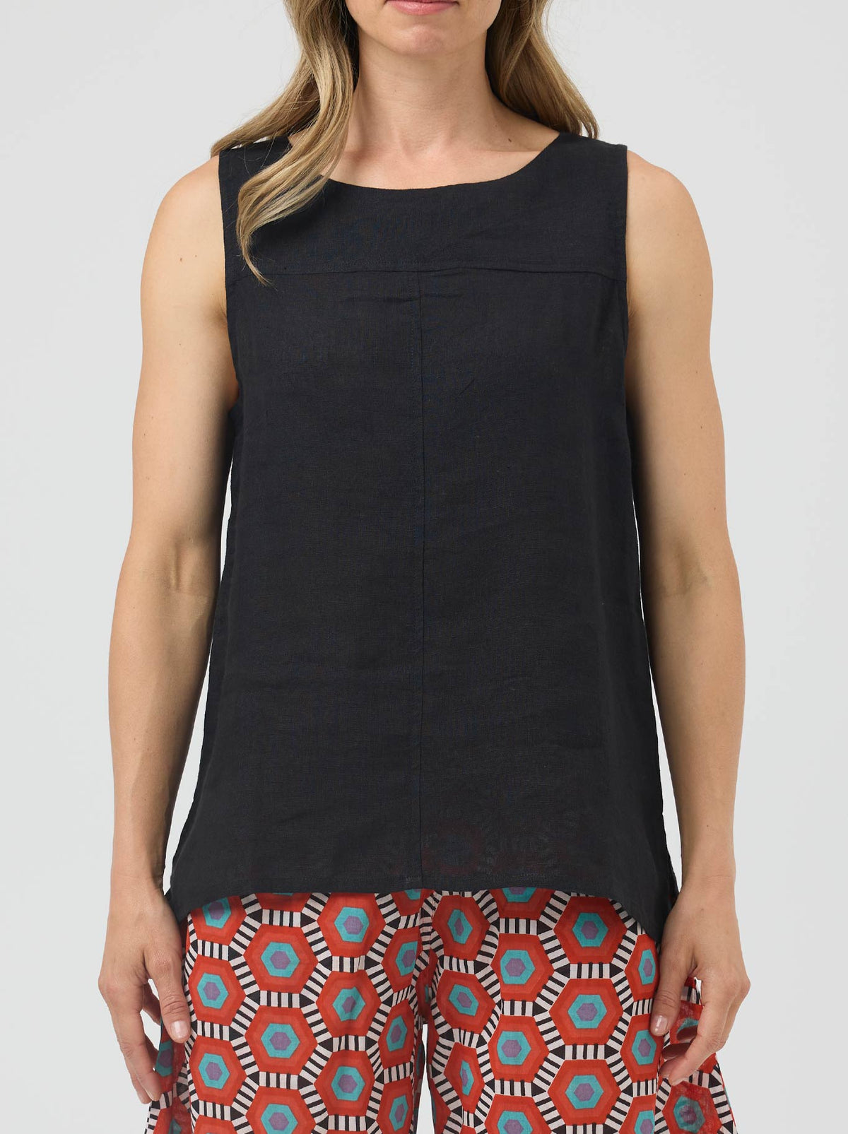 Cake Tallie Linen Tank (Black)