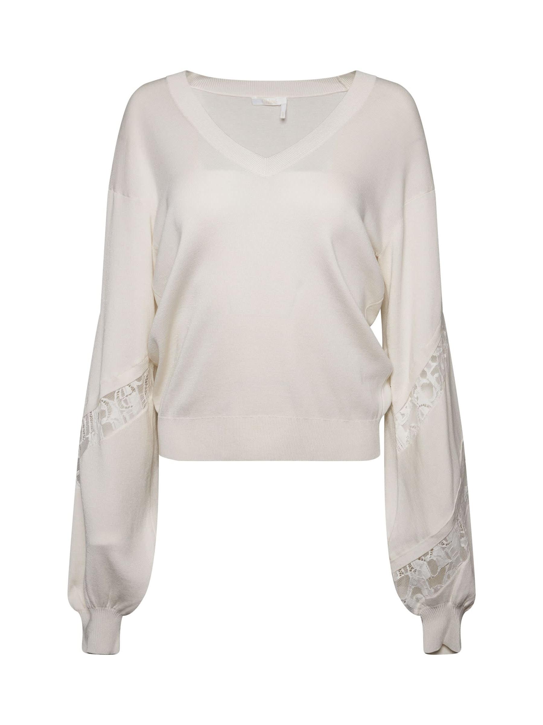 Image of a model wearing Outerwear. Productname: CHLOE Knit Pullover in WHITE colour by brand - CHLOE