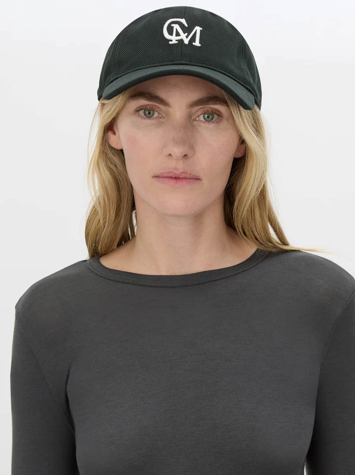 CAMILLA AND MARC ISOLDE EMBROIDERED LOGO CAP (Black White)