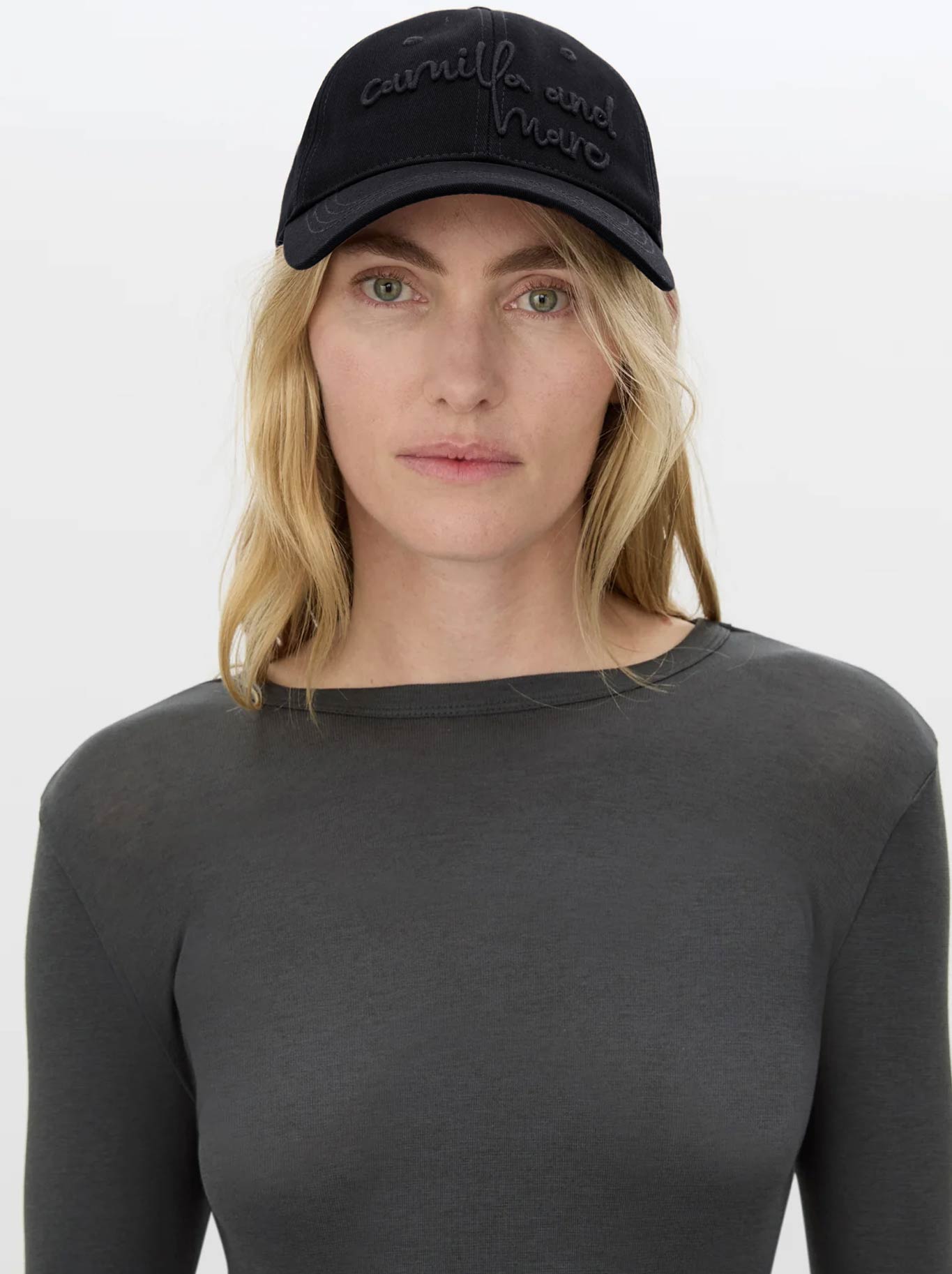 CAMILLA AND MARC MAREN EMBROIDERED CAP (Black)