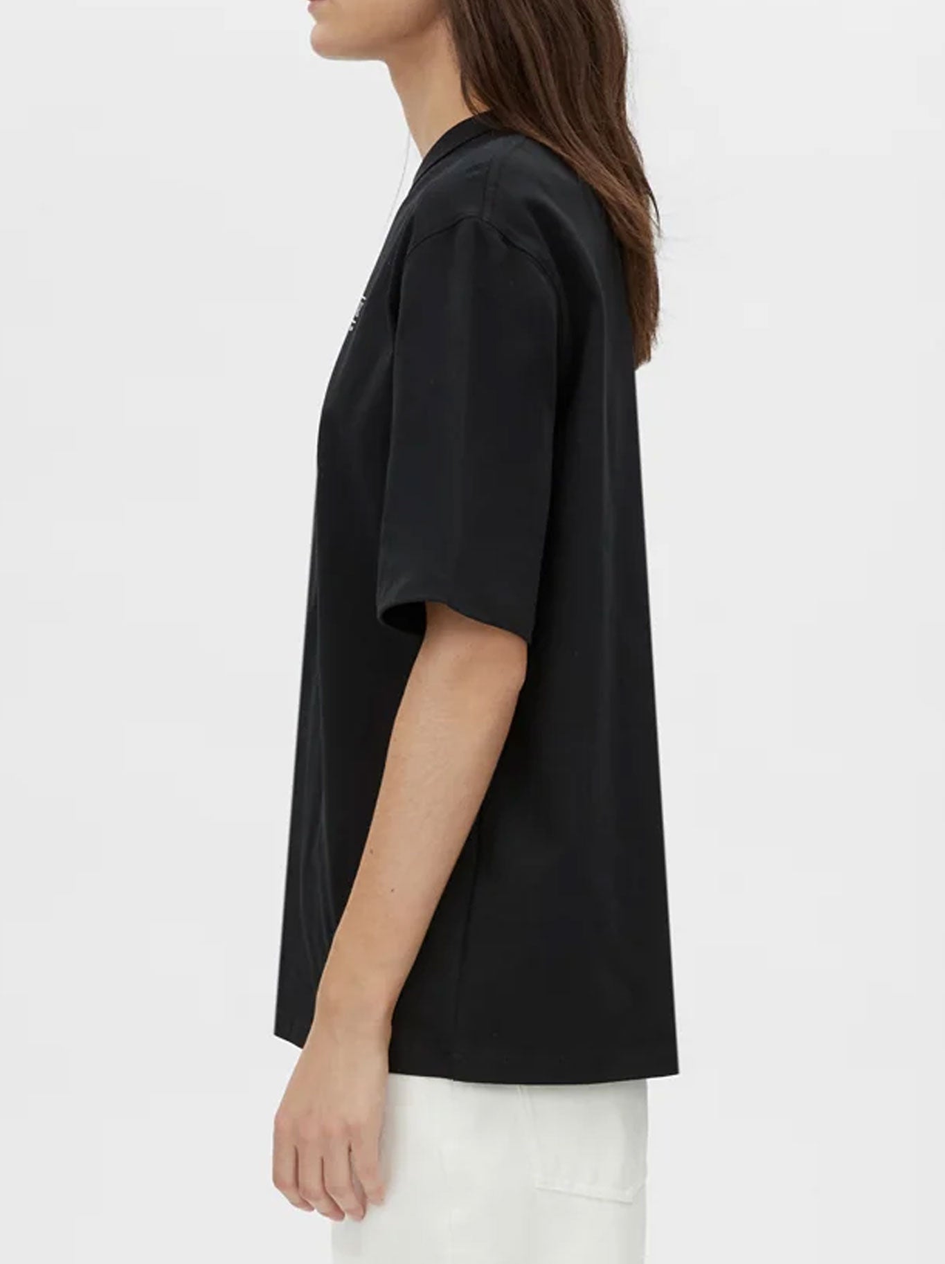 CAMILLA AND MARC RIGEL LOGO TEE (Soft White)