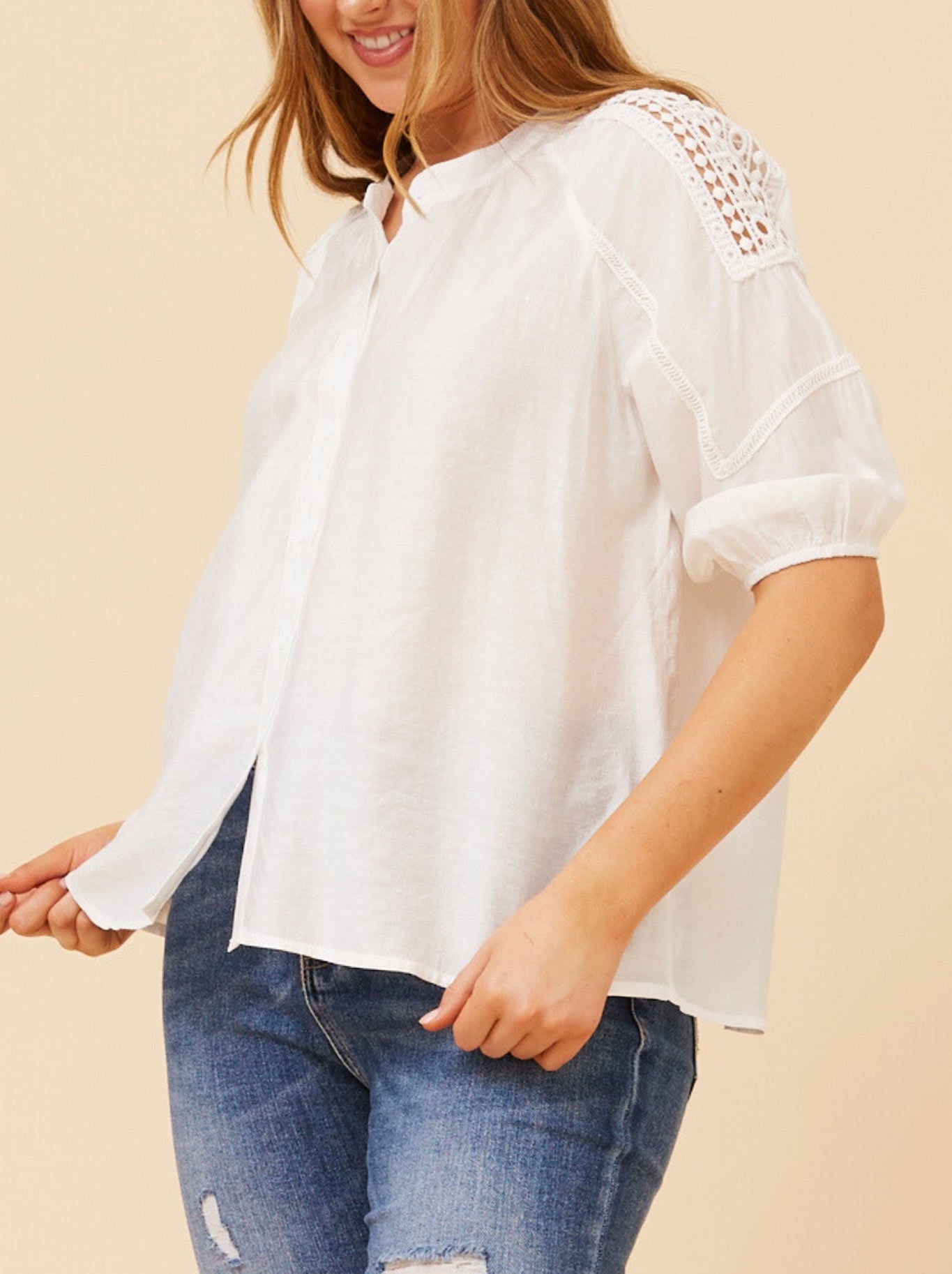 CAROLINE K MORGAN LACE DETAIL TOP (White)