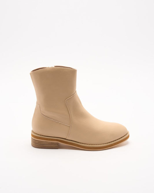 Image of Boots. Productname: Walnut Melbourne Chicago Boot in Beige colour by brand - Walnut Melbourne
