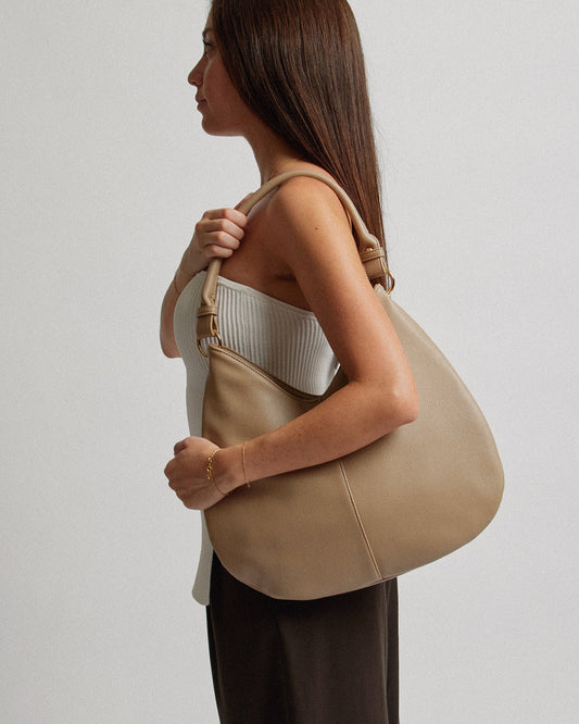 Image of Bags. Productname: Colette Natural Gisella Slouch Bag in Natural colour by brand - Colette
