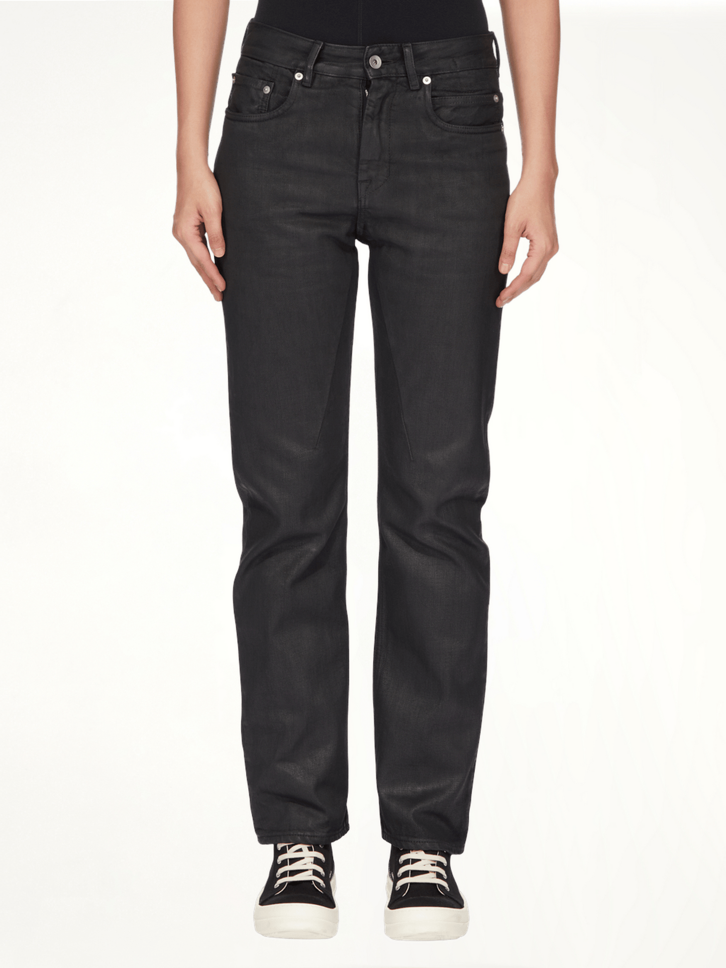 Image of a model wearing Denim. Productname: RICK OWENS DRKSHDW Fog Cut in Black colour by brand - RICK OWENS DRKSHDW