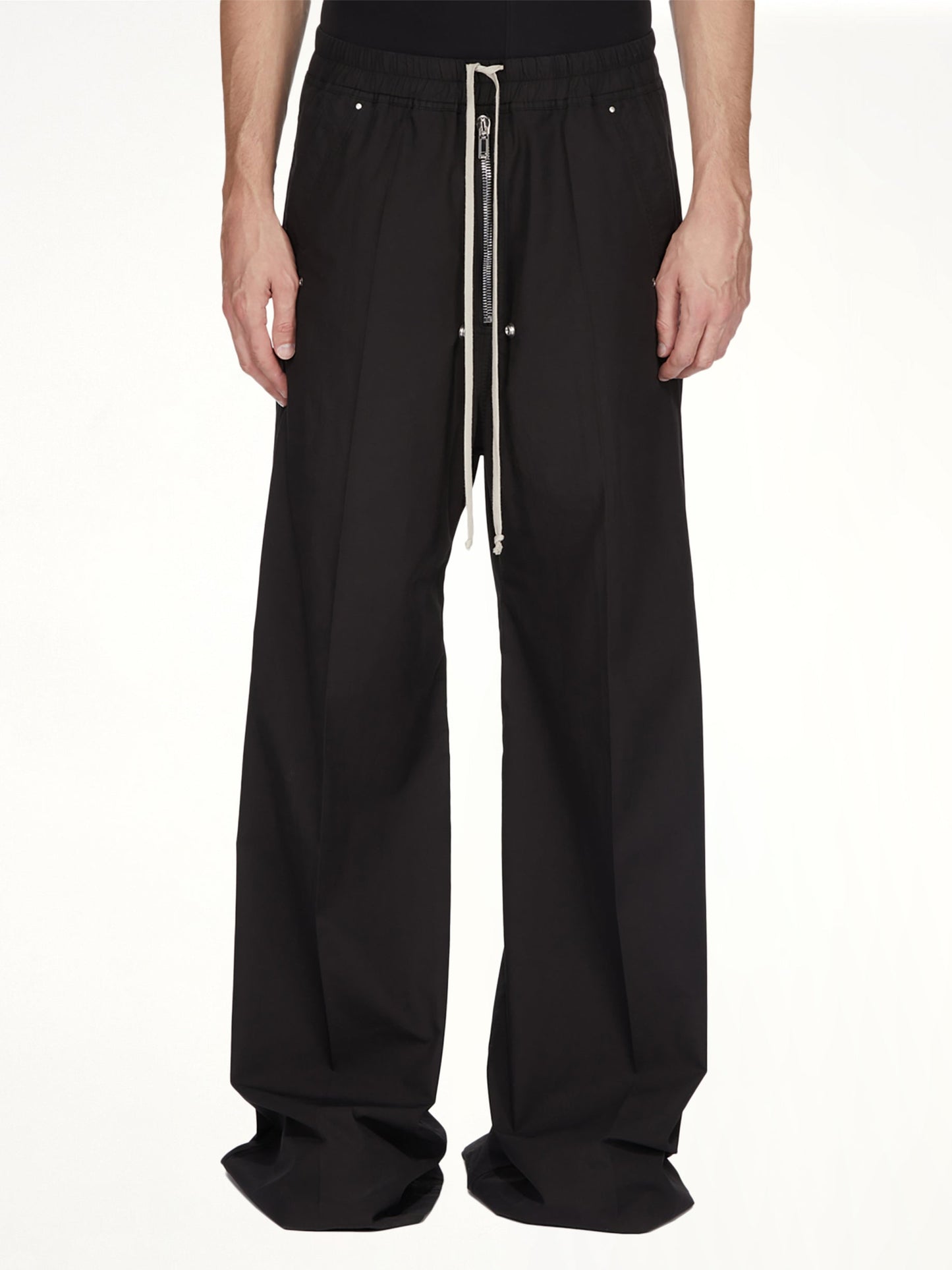 Image of a model wearing Pants. Product name - Geth Belas in Black colour by brand - RICK OWENS DRKSHDW