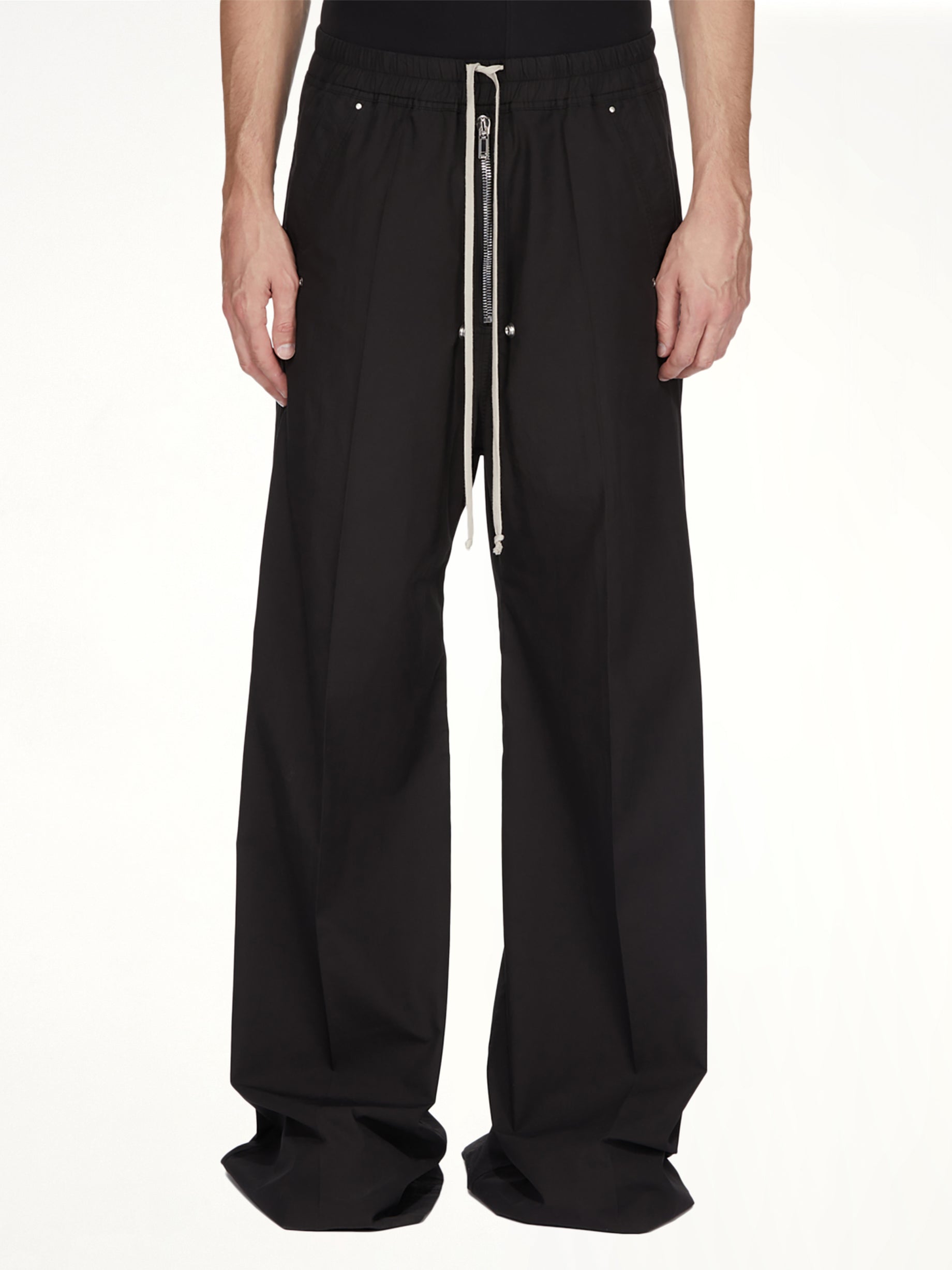 Image of a model wearing Pants. Product name - Geth Belas in Black colour by brand - RICK OWENS DRKSHDW
