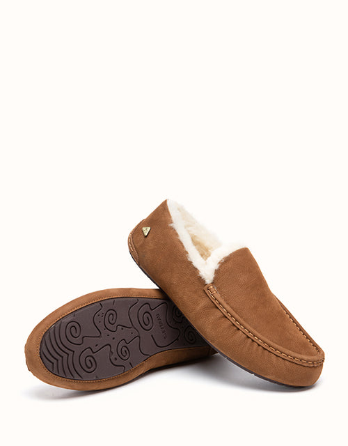 EVERAU® Airel Moccasins (Chestnut)